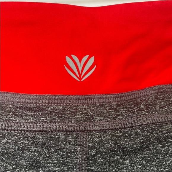 Forever 21 Charcoal Grey Throwback Athletic Shorts Stretchy Comfort Medium - Picture 9 of 15